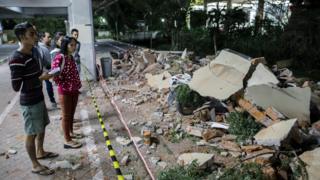 Parts of a shopping mall building collapsed after an earthquake was felt in Denpasar, Bali, Indonesia, 05 August 2018.