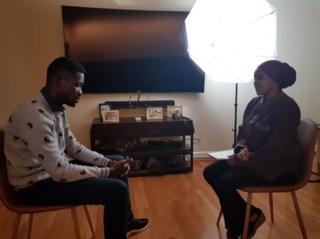 Bobi Wine akizungumza na mwandishi wa BBC Zuhura Yunus.