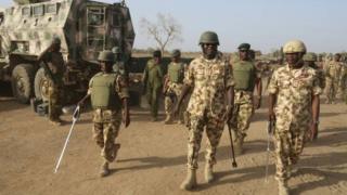 Ogagun Buratai atawọn ọgagun miran nigbo Sambisa