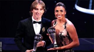 أفضل لاعب وأفضل لاعبة في العالم