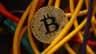 Биткоин