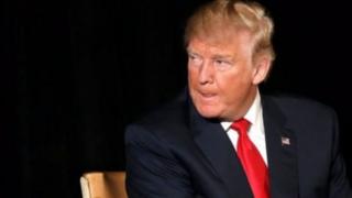 Ông Donald Trump