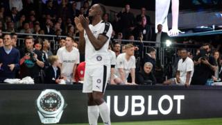 Usain bolt futbol oynarken