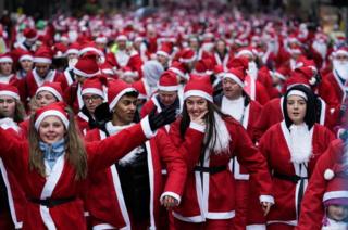 in_pictures Smiling santas