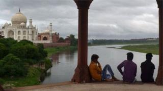 ताजमहाल. यमुना