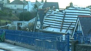 Yr ysgol