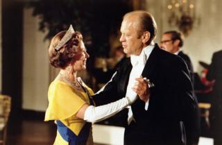 Gerald Ford dancing with Queen Elizabeth II at the ball at the White House, Washington, during the 1976 Bicentennial Celebrations of the Declaration of Independence