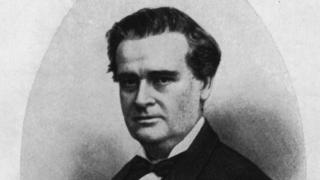 Retrato de James Sims