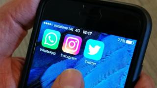 اپلیکیشن های موبایل