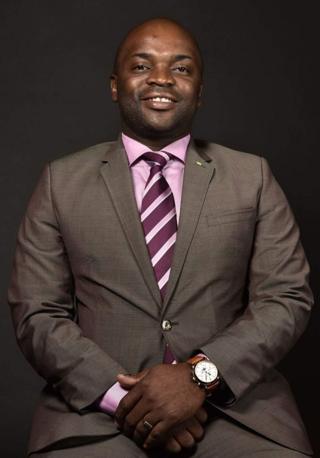 Solly Msimanga ni umunywanyi w'umugambwe Democratic Alliance, ugwanya ubutegetsi bwa Afrika Yepfo