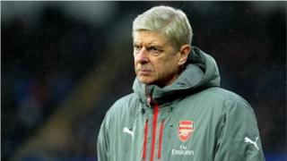 Hukumar ta Ingila ta bai wa Arsenal Wenger zuwa yammacin Juma'a, domin ya kare kansa.