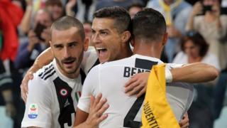 Juve playes