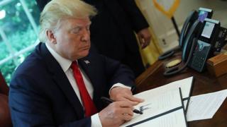 آمریکا رهبر ایران را تحریم کرد