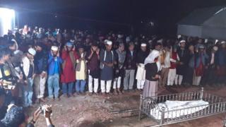 বৃহস্পতিবার রাতে দৌলতদিয়ায় দ্বিতীয় এক যৌনকর্মীর জানাজা পড়ানো হয়