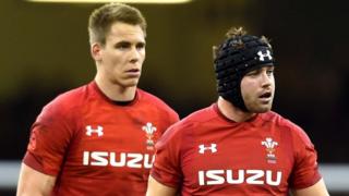 Liam Williams a Leigh Halfpenny