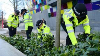 Полицейские ищут улики в Лондоне