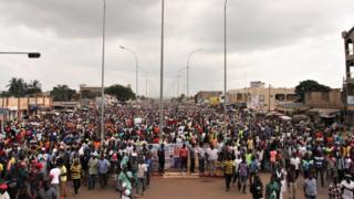 La coalition des forces démocratiques appelle les togolais à descendre à nouveau ce mardi dans les rues à Lomé et dans tous les chefs-lieux de préfecture du pays
