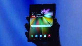Samsung flexible phone