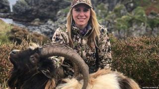 Larysa Switlyk le gobhar marbh