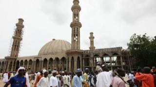 Gwamnatin jihar Jigawa ta ce zata gina masallatai da makarantu da kuma cibiyoyin taruwar al'umma
