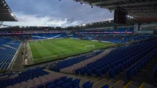Stadiwm Dinas Caerdydd
