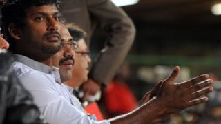 நடிகர் விஷால் அலுவலகத்தில் வருமான வரித் துறை சோதனை ஏன்?