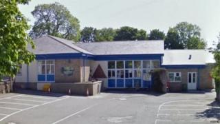 ysgol
