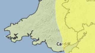 Met Office map showing yellow weather warning of fog