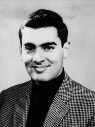 राजीव गांधी