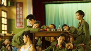 Cảnh trong phim Phương Hoa