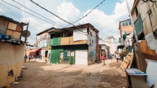 Casas na periferia de São Paulo