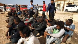 Migration, le Parlement européen préconise une "liste noire"