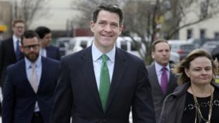 Bill Baroni arrives for sentencing at federal court in Newark, New Jersey.