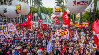 протест против правительства Мишела Темера