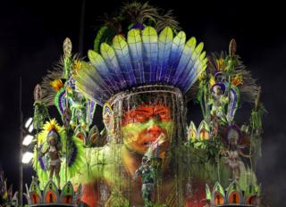 Members of Unidos de Vila Isabel Samba School perform during the parade at 2019 Brazilian Carnival at Sapucai Sambadrome