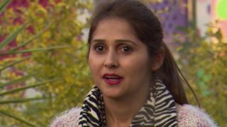 باڈی شیمنگ پر بی بی سی اردو کی سیریز میں چند ایسی ہی خواتین سے بات کی گئی، جنھیں ان کی جسمانی ساخت کی بنا پر، یا اپنا حلیہ تبدیل کرنے پر تنقید کا نشانہ بنایا گیا۔