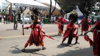 Tarian Kabasaran, tari perang khas Minahasa