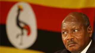 museveni, kagama, article, médias, journalistes, presse, kampala, kigali