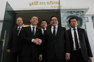 ประชาธิปัตย์ พลังประชารัฐ