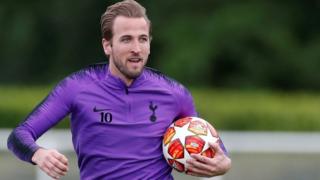 Harry Kane amaze gutsinda ibitego bitanu muri Champions League y'uyu mwaka