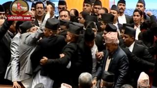 संसदमा हुलमुल