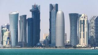 Катардын расмийлери терроризмди колдойт деген айыптоолорду четке кагып, алардын үстүнөнөн каралоо өнөктүгү жүрүп жатканын билдирген.