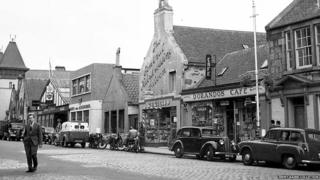 Sràid na h-Acadamaidh, 1956