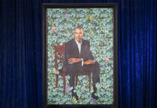 Retrato de Barack Obama, pintado por Kehinde Riley