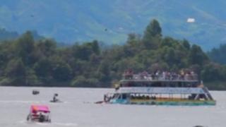 कोलम्बियामा डुँगा डुब्यो