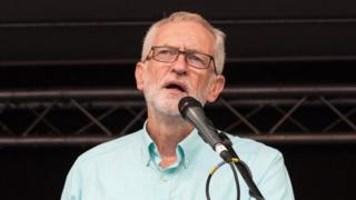 Jeremy Corbyn addresses a Labour party rally