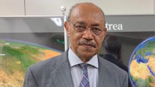 Ambaasaaddar Isxifaanos