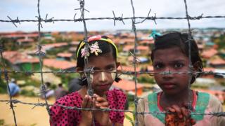 ပဋိပက္ခတွေကြောင့် ရိုဟင်ဂျာ ၇ သိန်းလောက် ဘင်္ဂလားဒေ့ရှ်ဘက်ကိုထွက်ပြေးခဲ့ရတယ်လို့ လူ့အခွင့်အရေးအဖွဲ့တွေဆို