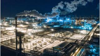 Вид на территорию АО "Газпромнефть - Московский НПЗ" промзоны №59 "Чагино-Капотня"