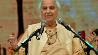 Pandit Jasraj on stage